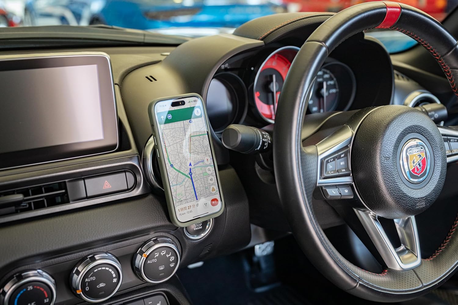 アバルト124専用スマホホルダー発売（畑自専売品） | 畑野自動車